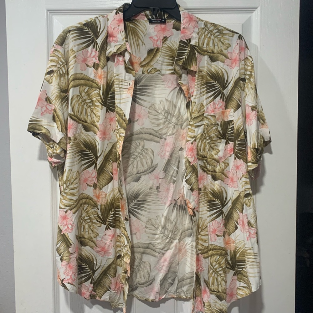 Ardene Hawaiian Print Button Down 🌺